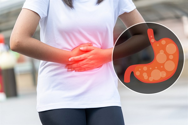 Chướng bụng, đầy hơi khi có thói quen uống nước khi ăn trong thời gian dài