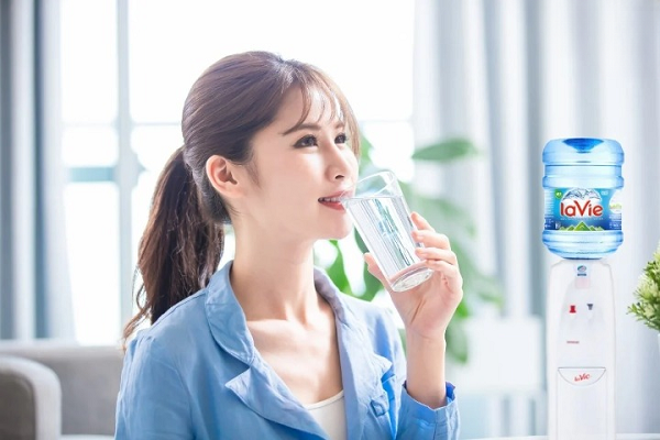 Sống khỏe mỗi ngày cùng nước khoáng Lavie