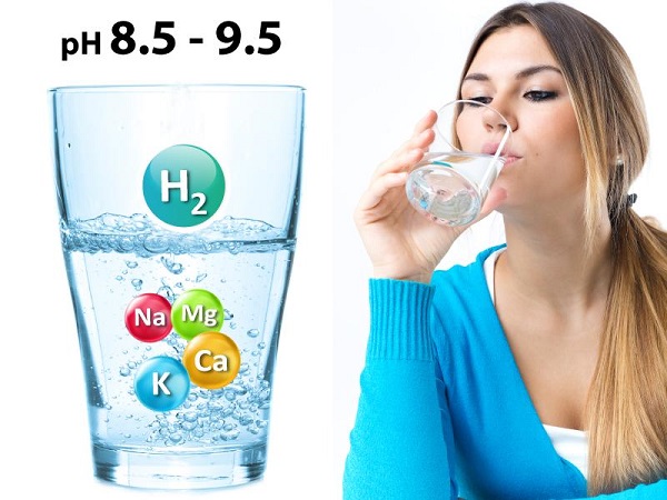 Nước ion kiềm đóng chai có độ pH kiềm nhẹ